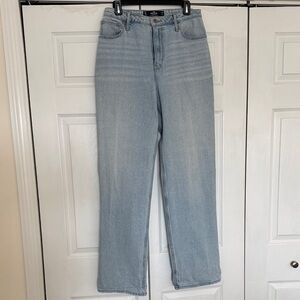 Hollister Women's Light Blue Straight Leg Jeans
